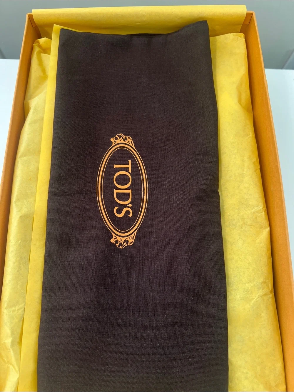 Tods smooth black